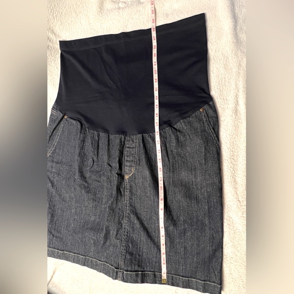 Liz Lange Maternity denim skirt - Picture 6 of 8